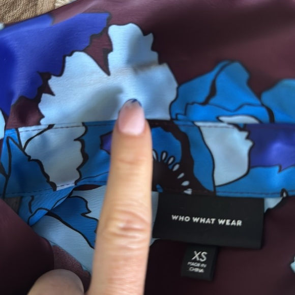 Who What Wear | Peony Passion | Floral Womens Blouse Button Up | Size XS - Picture 6 of 6